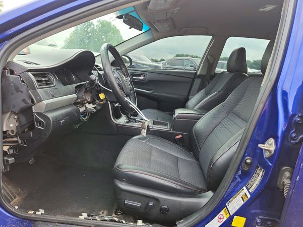 2015 TOYOTA CAMRY