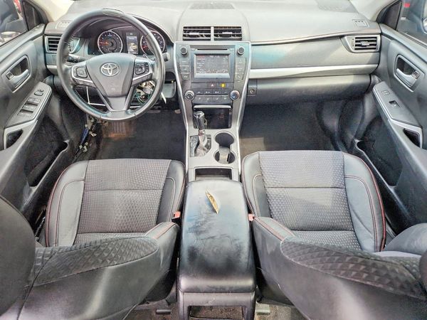 2015 TOYOTA CAMRY