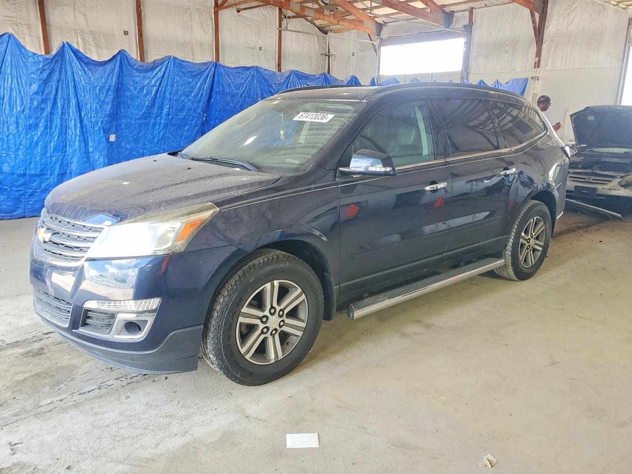 2017 CHEVROLET TRAVERSE 2LT — Front 3/4
