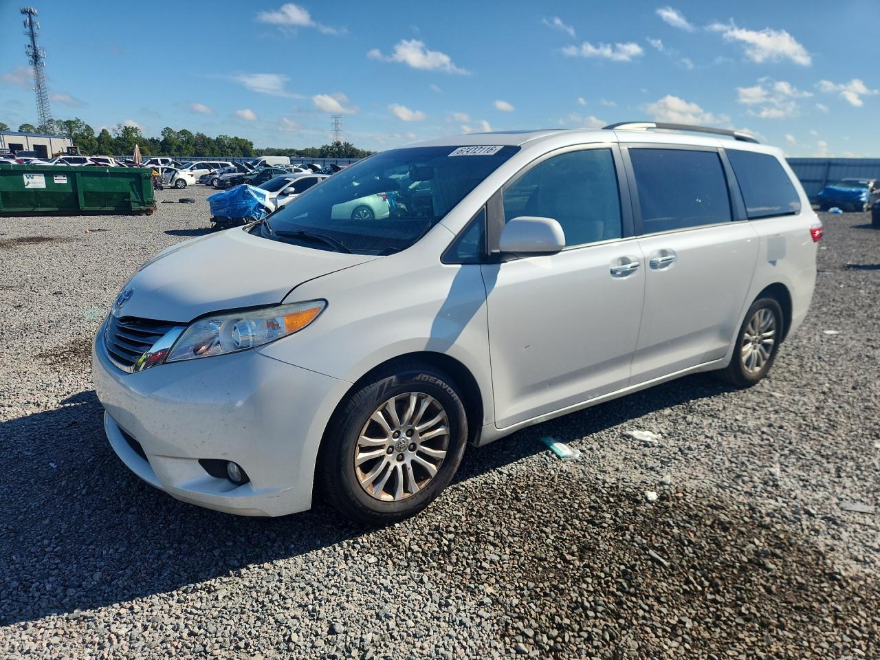 2015 TOYOTA SIENNA