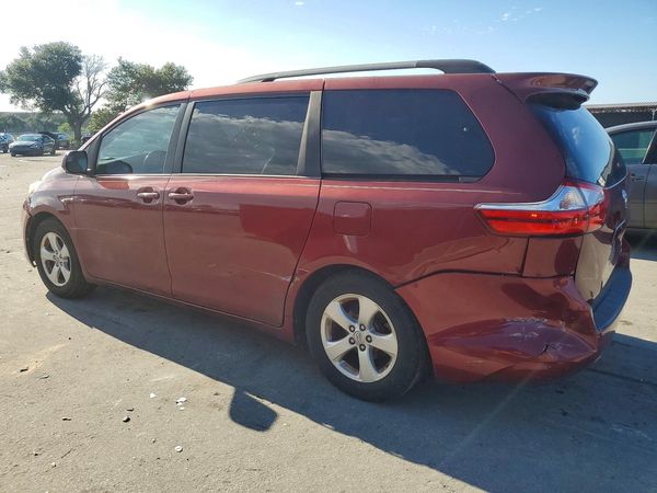 2016 TOYOTA SIENNA