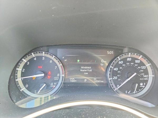 2021 TOYOTA HIGHLANDER XLE Nav