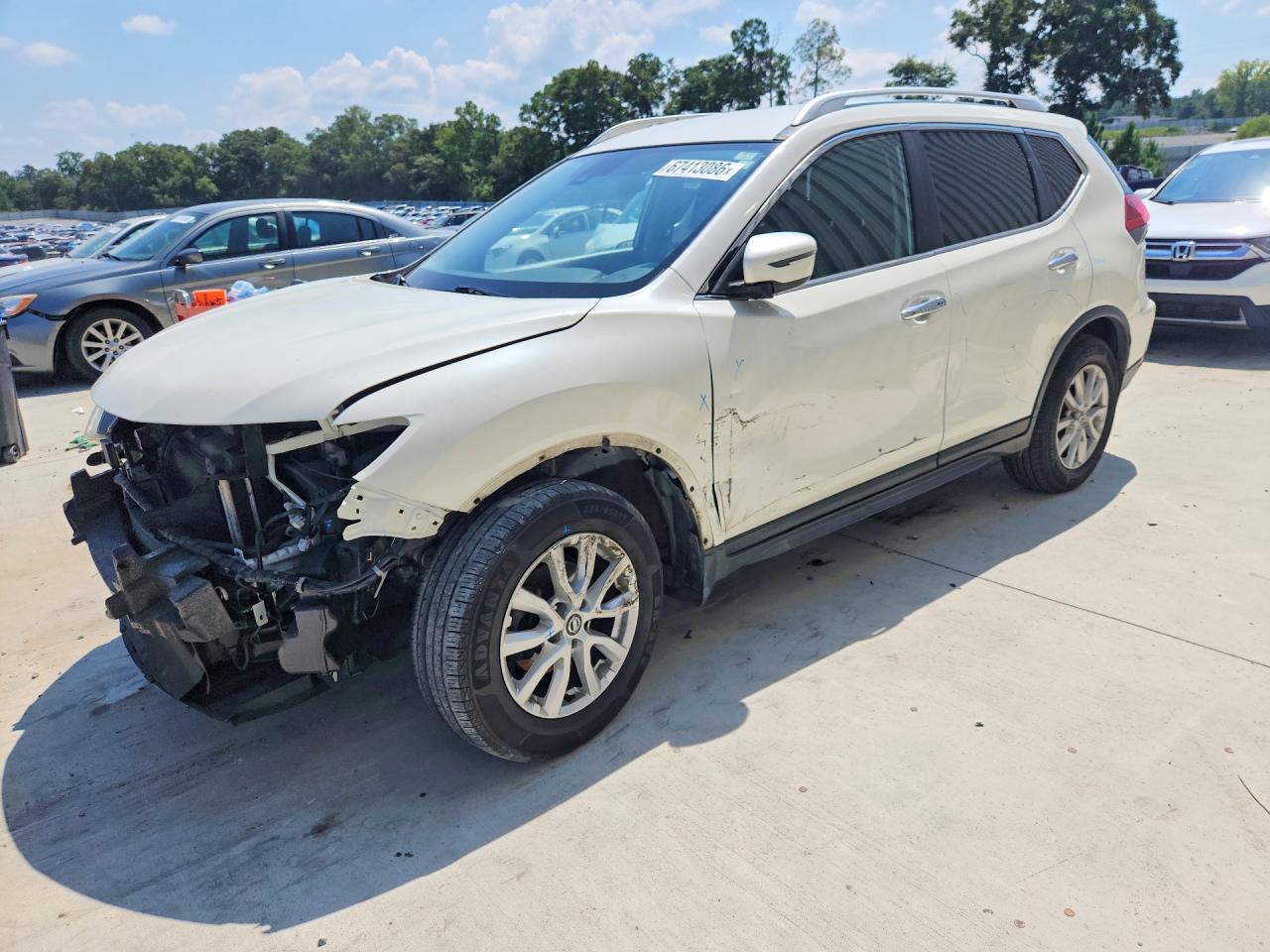 2019 NISSAN ROGUE — Front 3/4