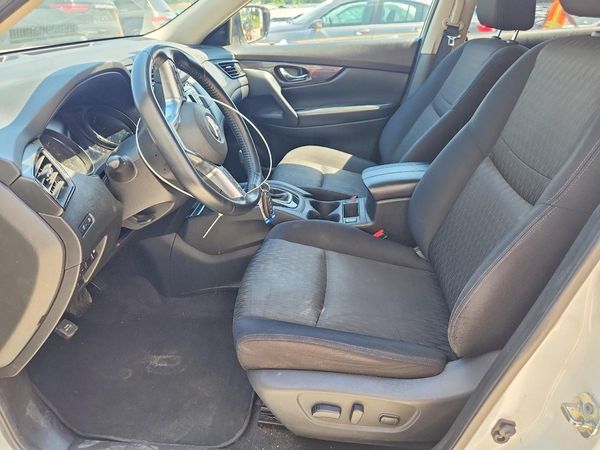 2019 NISSAN ROGUE — DENT