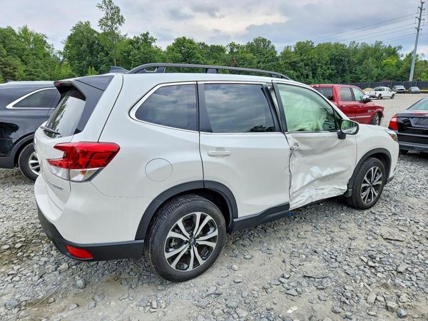 2024 SUBARU FORESTER Limited