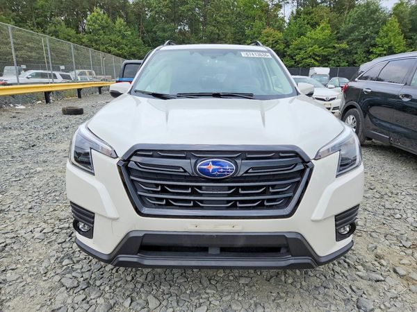2024 SUBARU FORESTER Limited