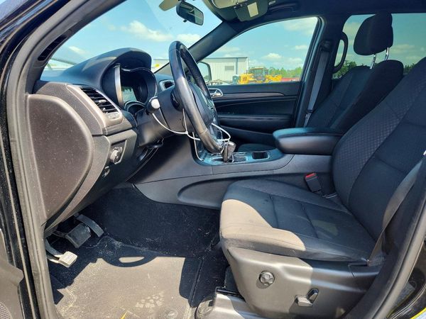 2020 JEEP GRAND CHEROKEE Laredo