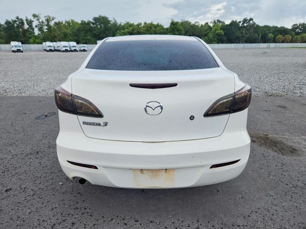 2013 MAZDA 3 SV/Base