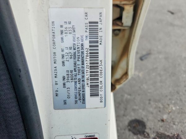 2013 MAZDA 3 SV/Base