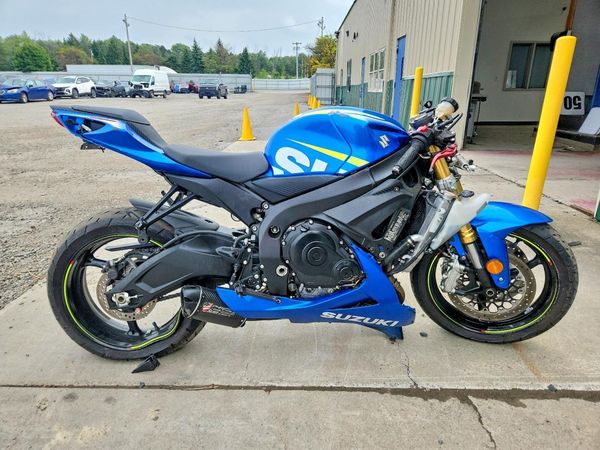 2015 SUZUKI GSXR750