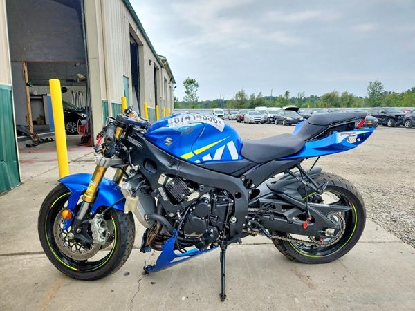 2015 SUZUKI GSXR750