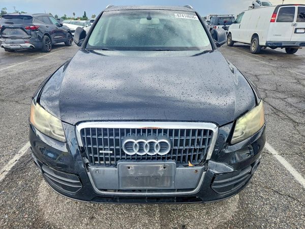 2012 AUDI Q5 Premium Plus