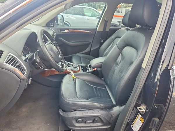 2012 AUDI Q5 Premium Plus