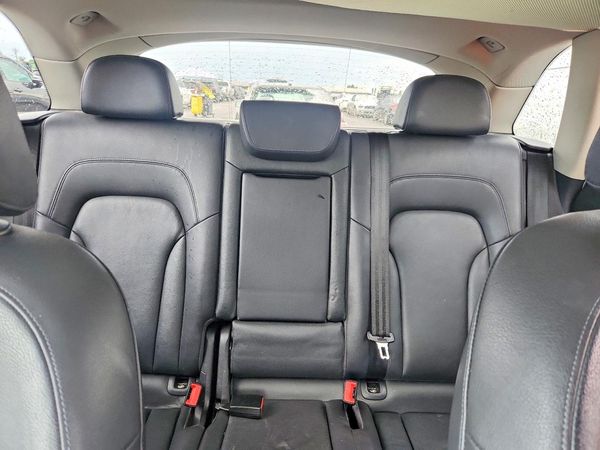 2012 AUDI Q5 Premium Plus