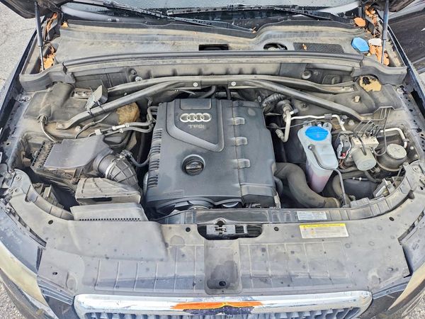 2012 AUDI Q5 Premium Plus