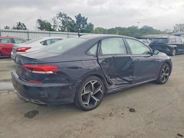 2020 VOLKSWAGEN PASSAT R-Line