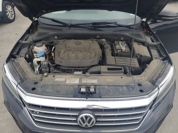 2020 VOLKSWAGEN PASSAT R-Line