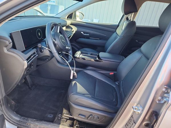 2026 HYUNDAI TUCSON Limited, Night