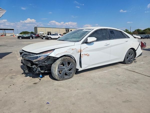 2023 HYUNDAI ELANTRA