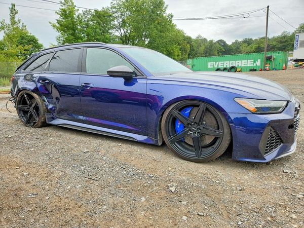 2021 AUDI RS6