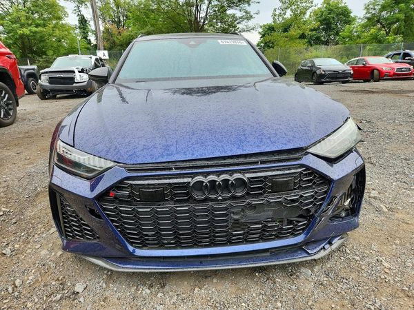 2021 AUDI RS6