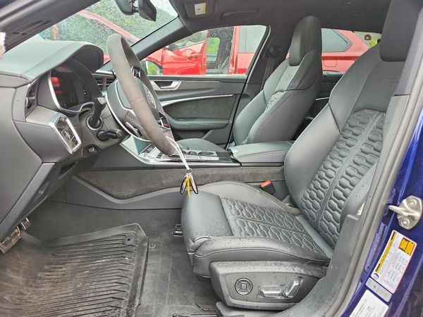 2021 AUDI RS6