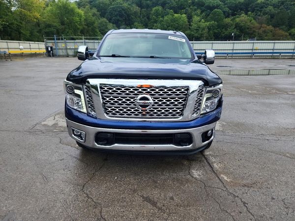 2019 NISSAN TITAN