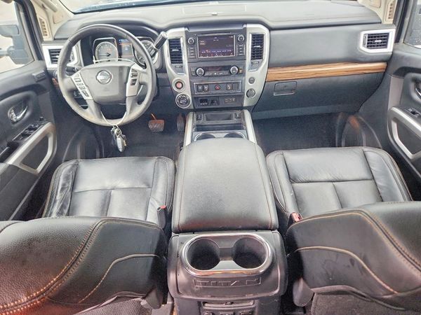 2019 NISSAN TITAN