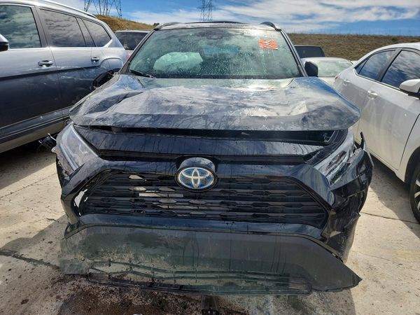 2021 TOYOTA RAV4 XLE Premium HV — DIRF
