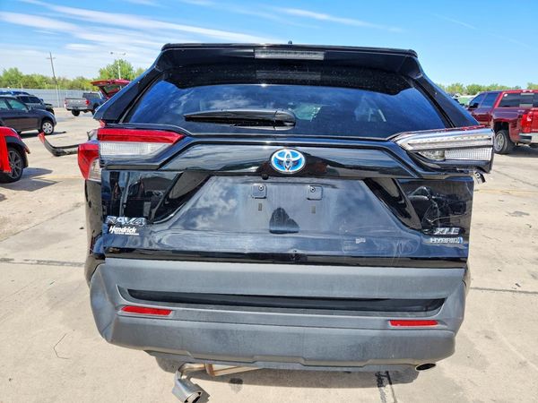 2021 TOYOTA RAV4 XLE Premium HV — DIRR