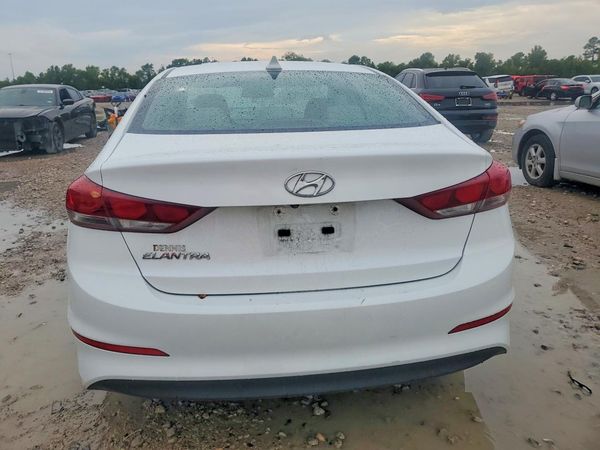 2017 HYUNDAI ELANTRA