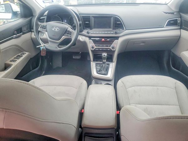 2017 HYUNDAI ELANTRA