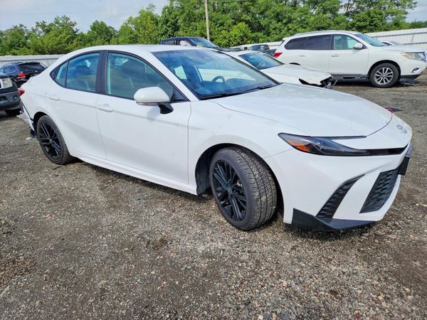 2025 TOYOTA CAMRY