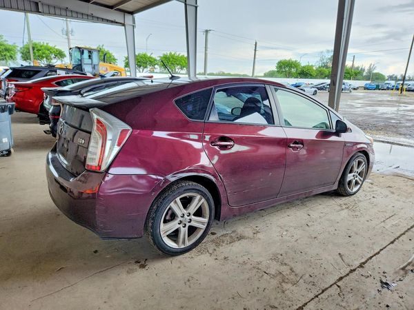 2013 TOYOTA PRIUS
