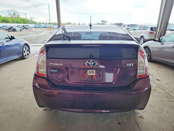 2013 TOYOTA PRIUS