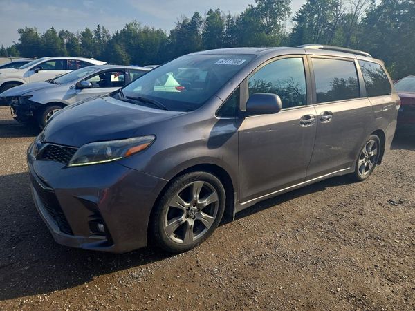 2018 TOYOTA SIENNA