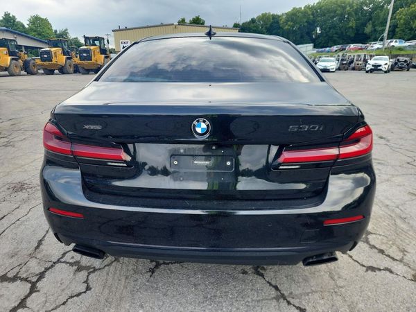 2021 BMW 530