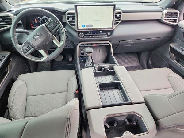 2025 TOYOTA TUNDRA Limited — CKPT