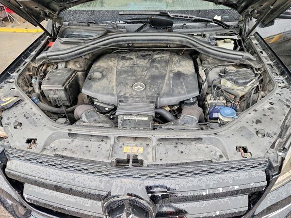 2016 MERCEDES-BENZ GL-CLASS GL350-4M — Engine bay