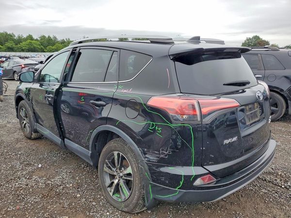 2018 TOYOTA RAV4 Adventure/XLE