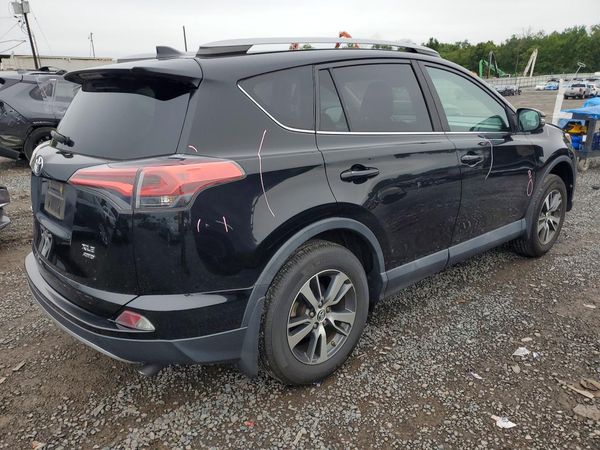2018 TOYOTA RAV4 Adventure/XLE