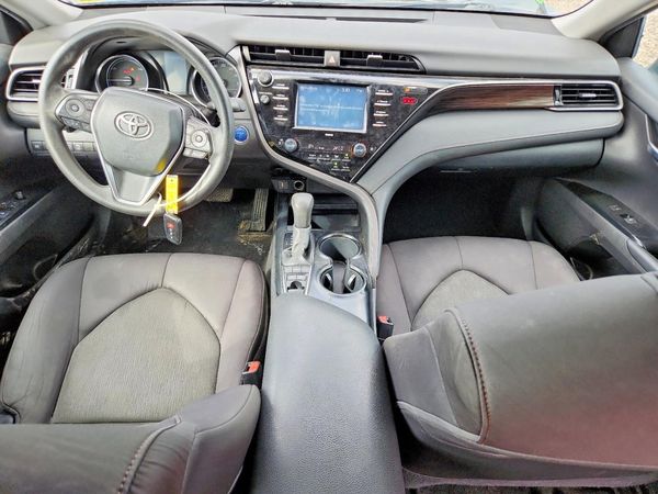 2020 TOYOTA CAMRY LE Hybrid
