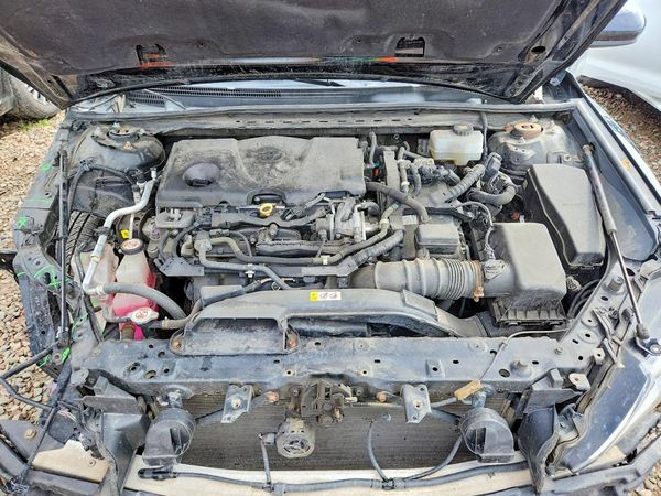 2020 TOYOTA CAMRY LE Hybrid