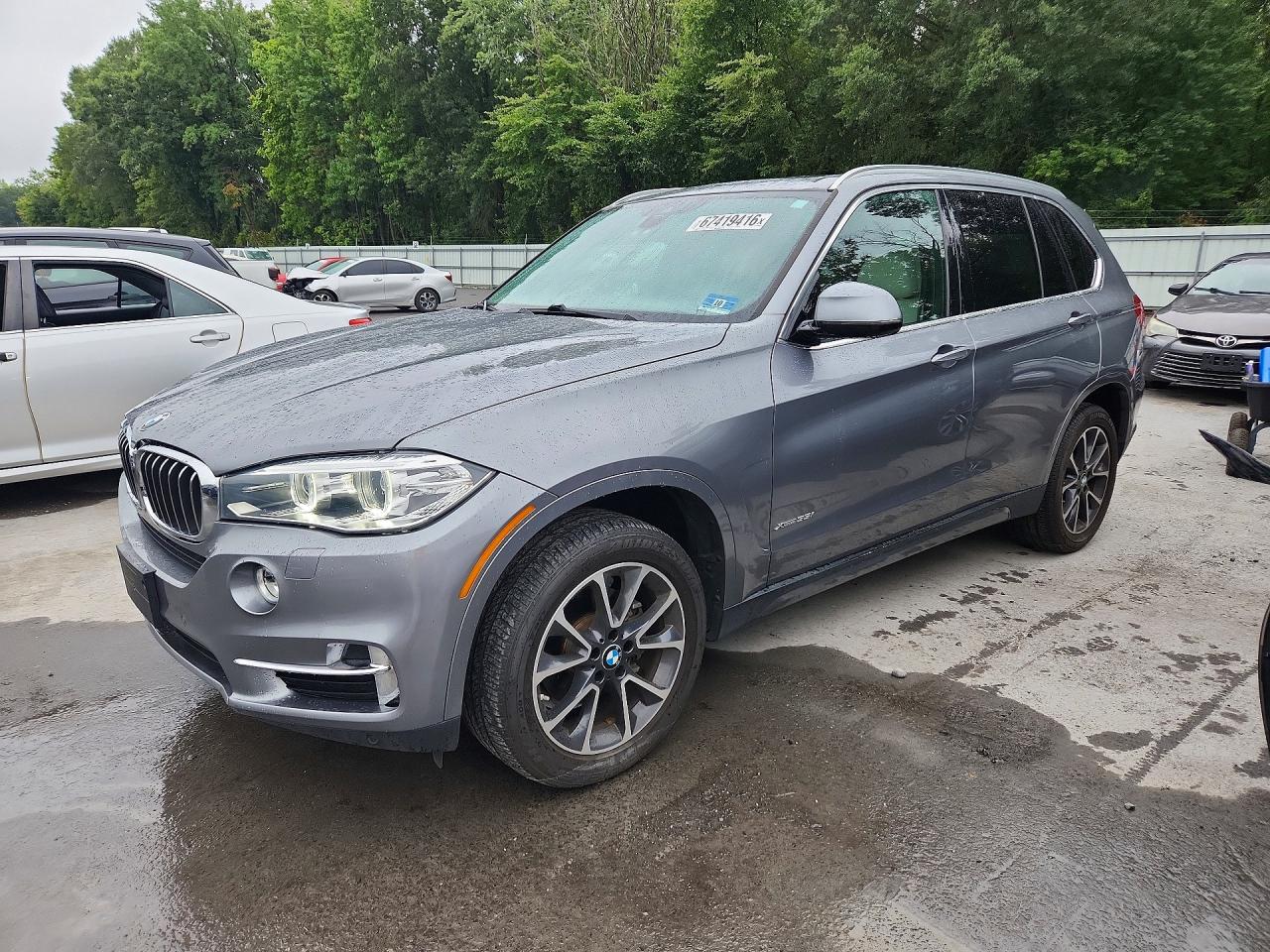 2017 BMW X5 xDrive35i — Front 3/4