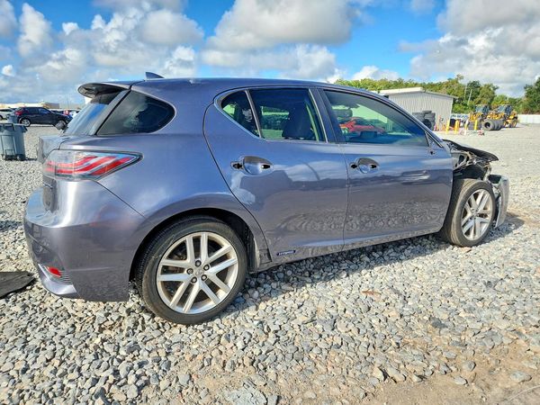 2015 LEXUS CT 200h