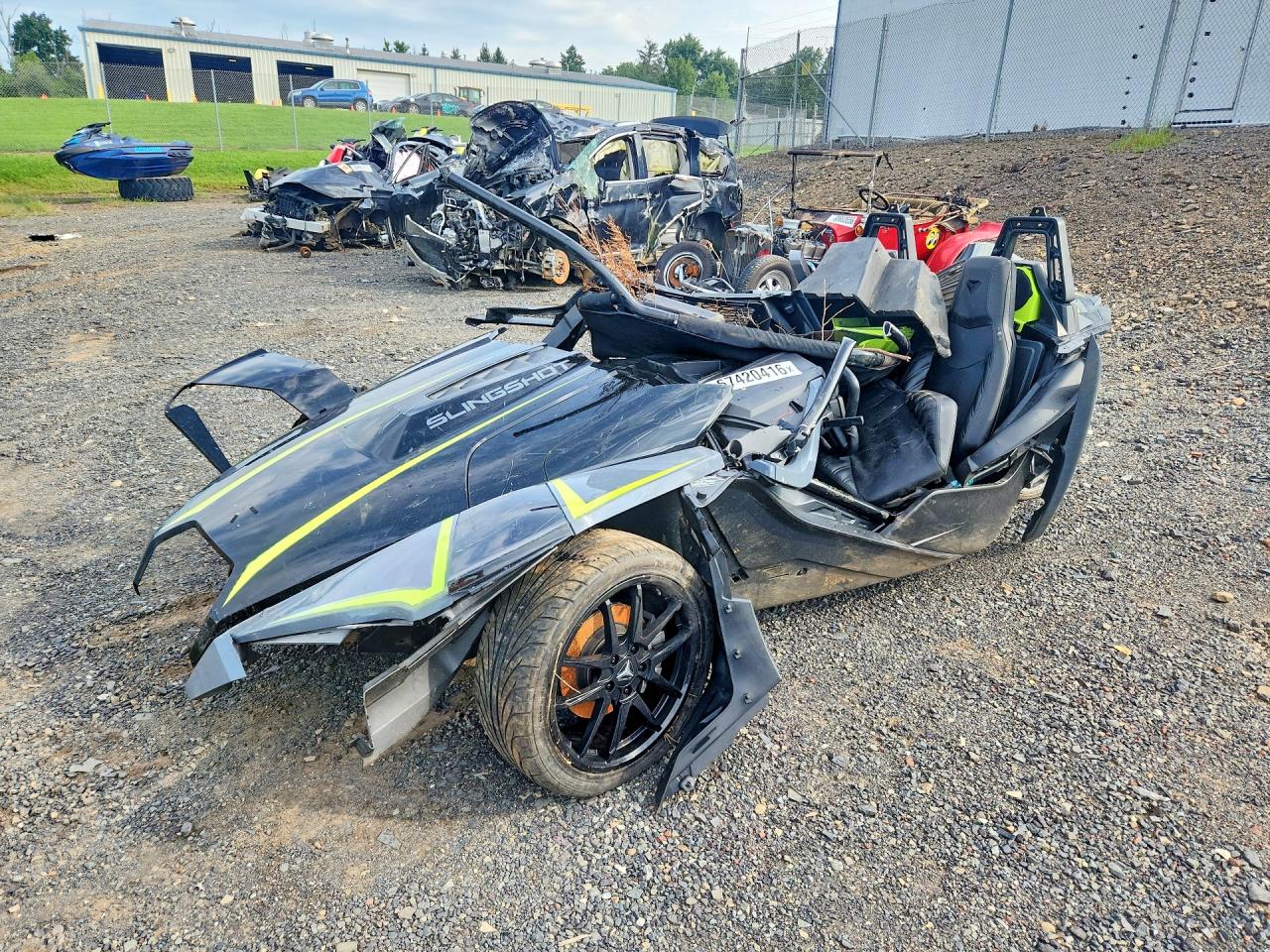 2023 POLARIS SLINGSHOT Manual — Front 3/4