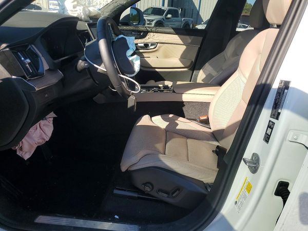2026 VOLVO XC90