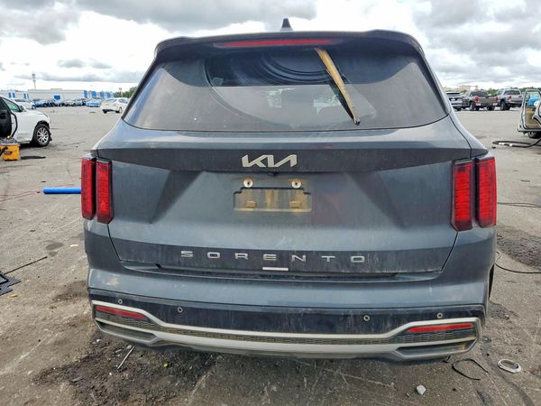 2022 KIA SORENTO S