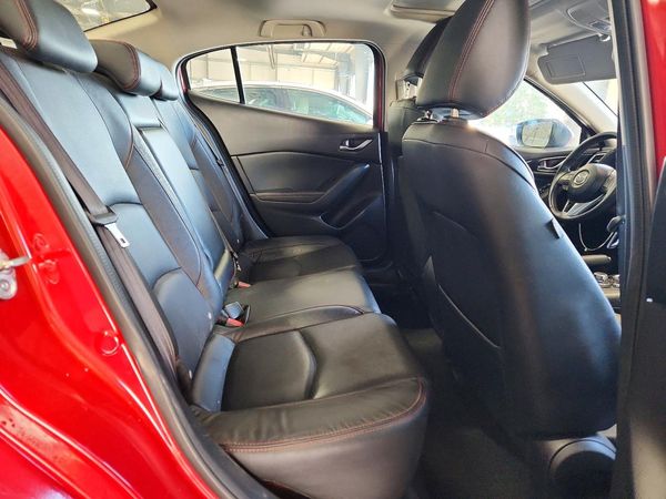 2015 MAZDA 3