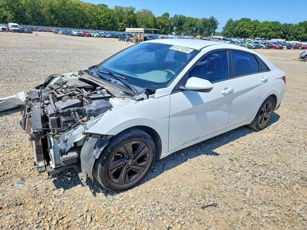 2022 HYUNDAI ELANTRA